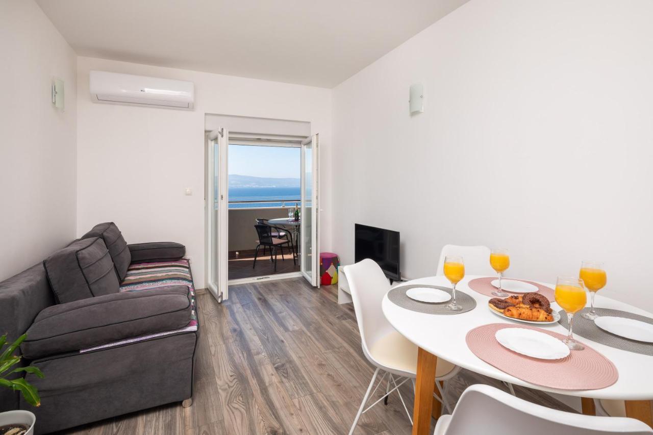 Apartments Ivan Оміш Екстер'єр фото