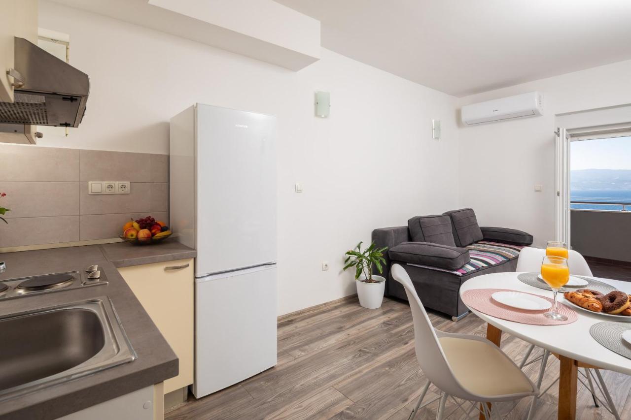 Apartments Ivan Оміш Екстер'єр фото
