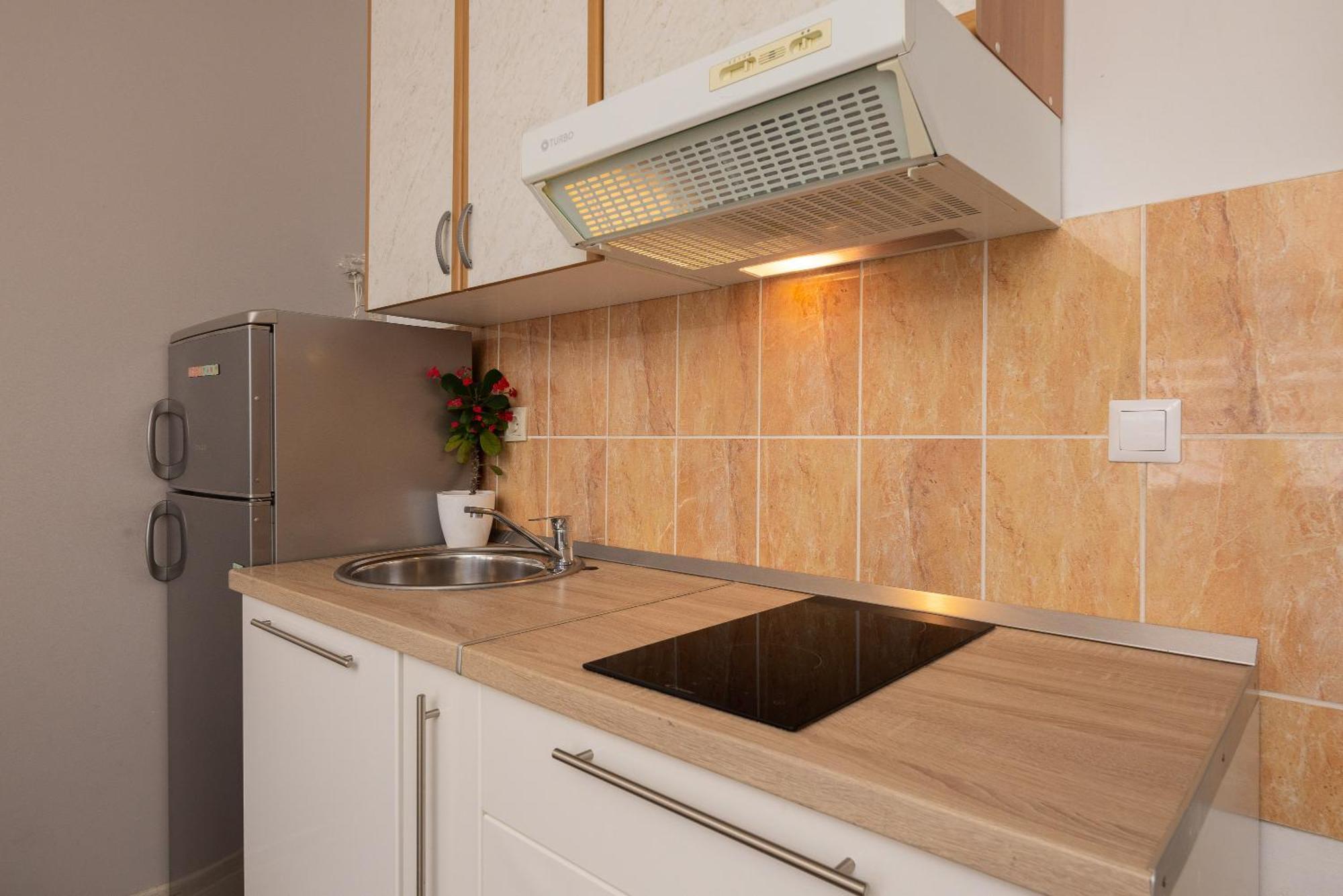 Apartments Ivan Оміш Екстер'єр фото